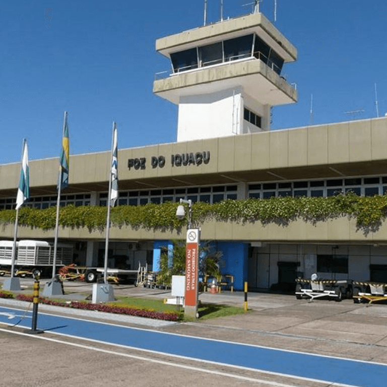 Aeroporto de Foz do Iguaçu e ação do Sindicato Nacional dos Aeroviários contra Air Special